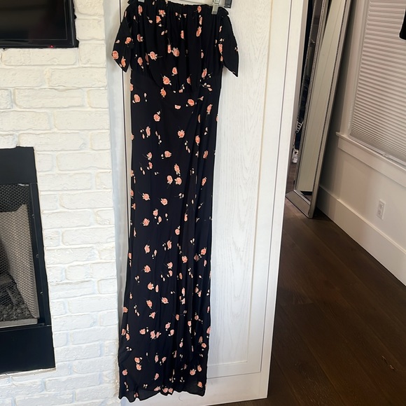 Flynn Skye structured wrap dress. True to size, great dress. - Picture 4 of 12